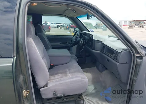 1997 Dodge Ram 1500 z USA, uszkodzony, nr VIN 3B7HC13Y2VM568014